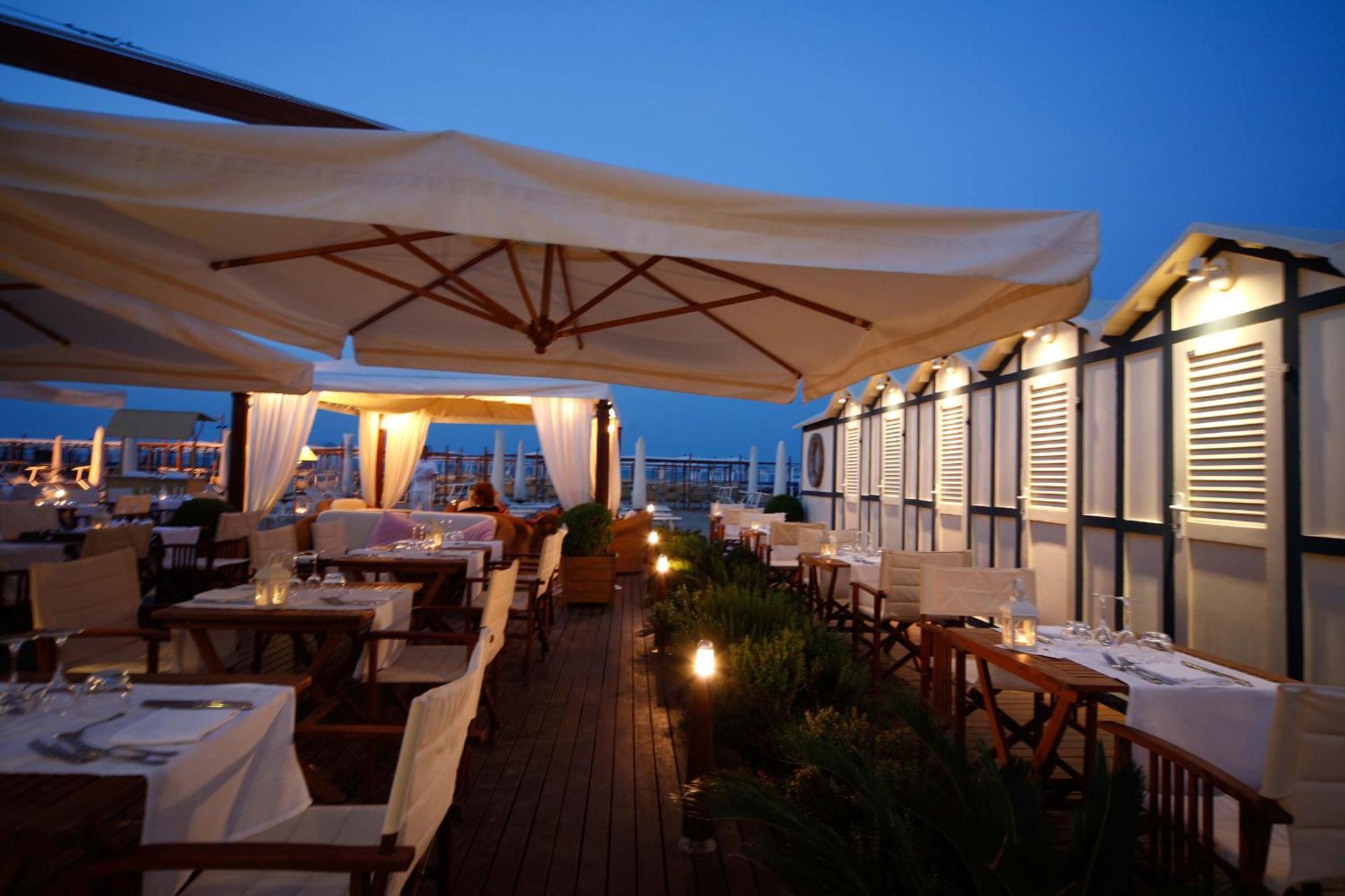 Hotel Maestrale ริชโชเน ภายนอก รูปภาพ