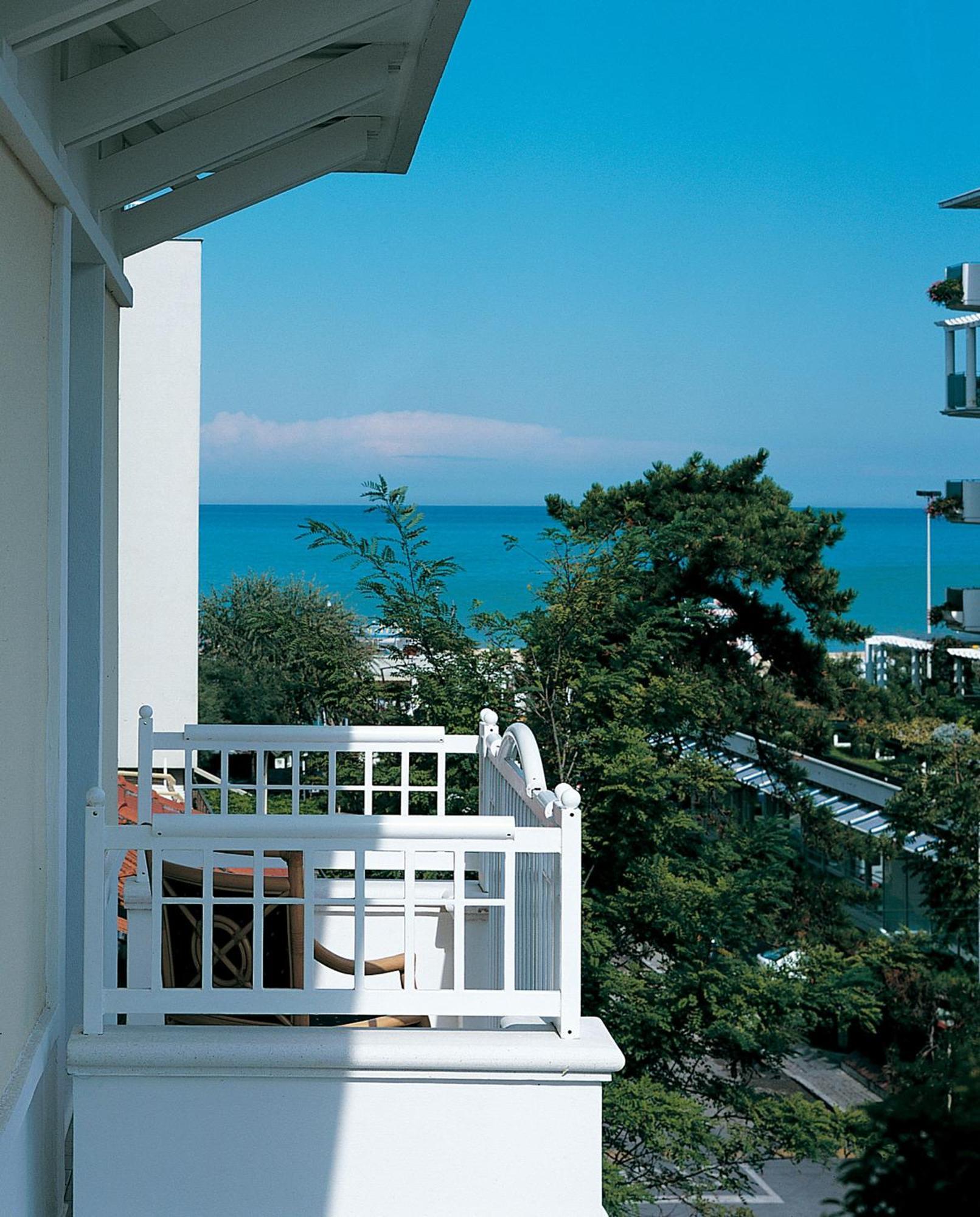 Hotel Maestrale ริชโชเน ภายนอก รูปภาพ