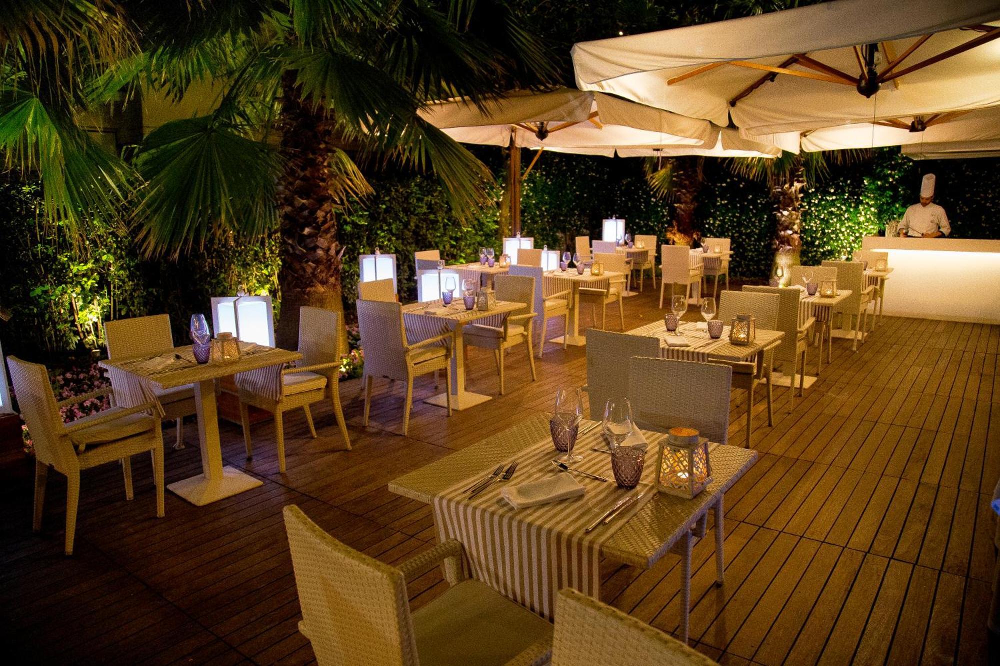 Hotel Maestrale ริชโชเน ภายนอก รูปภาพ